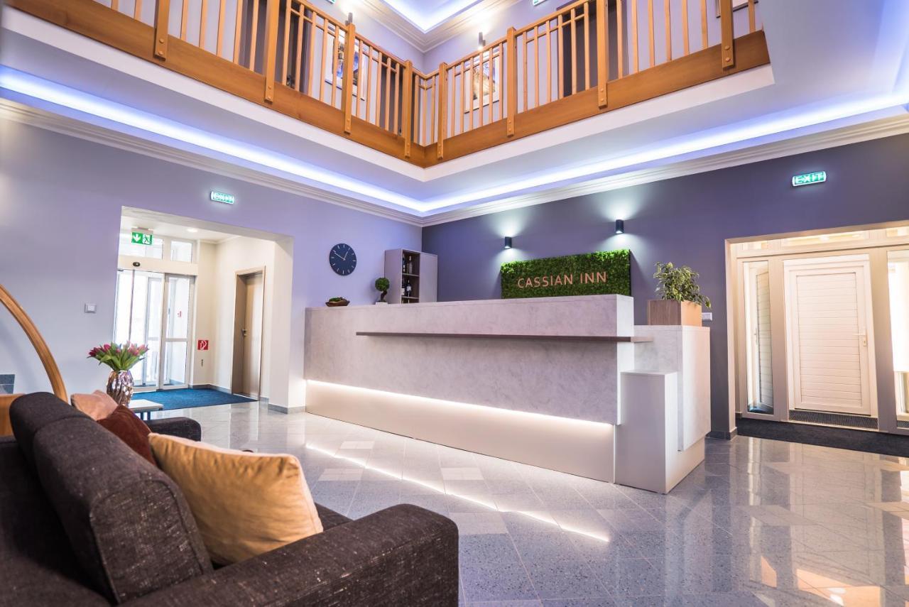 Cassian Inn Партизанске Экстерьер фото