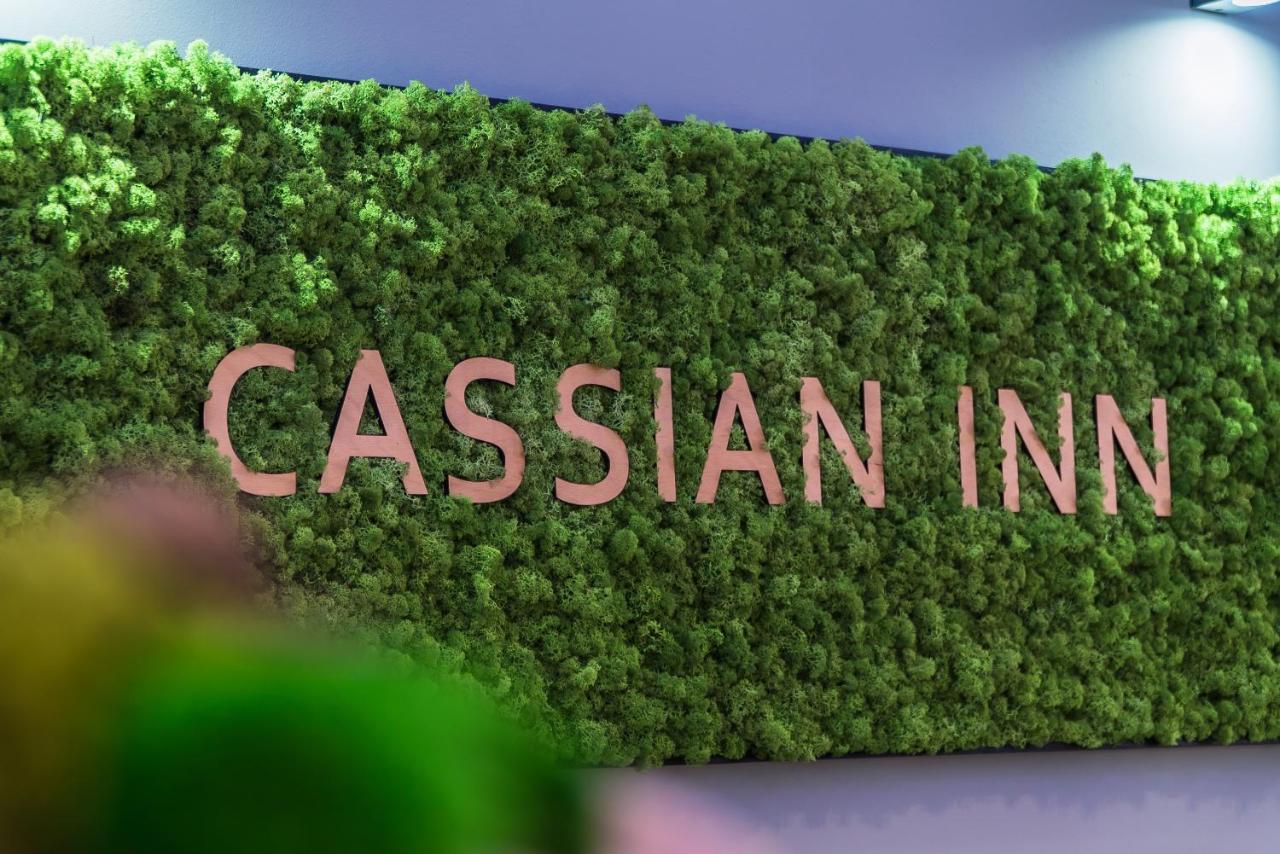Cassian Inn Партизанске Экстерьер фото