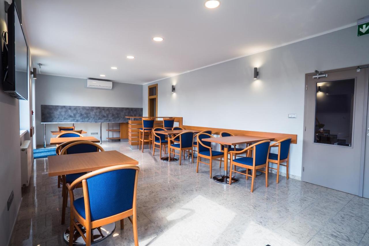 Cassian Inn Партизанске Экстерьер фото